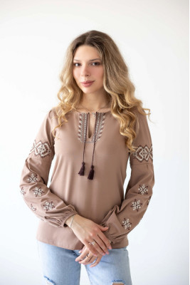 Вишиванка жіноча